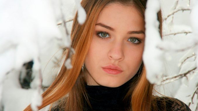 Ponad połowa Polaków zimą nie chroni oczu przed szkodliwymi promieniami ultrafioletowymi UVA i UVB